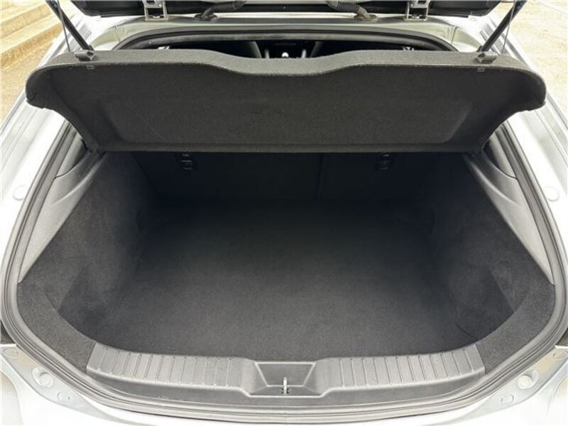 MAZDA3