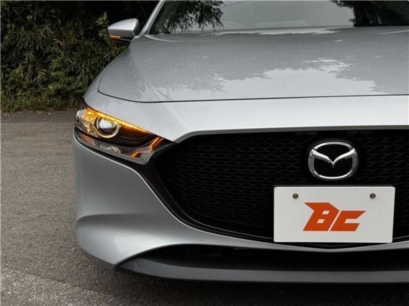 MAZDA3