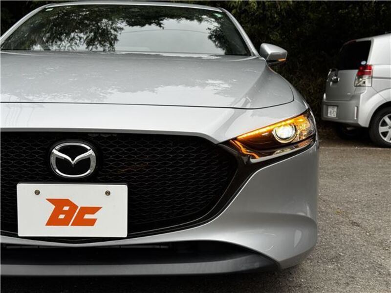 MAZDA3