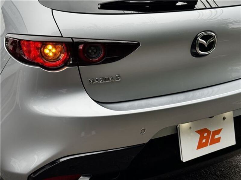 MAZDA3