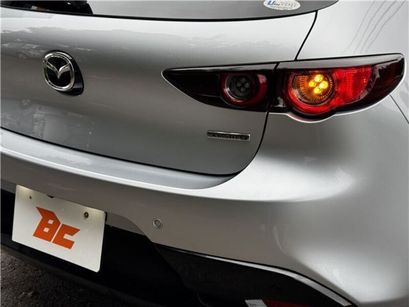 MAZDA3