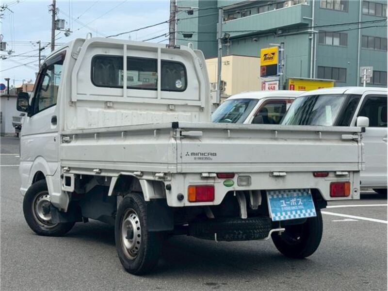 MINICAB TRUCK