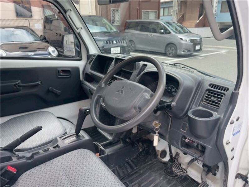 MINICAB TRUCK