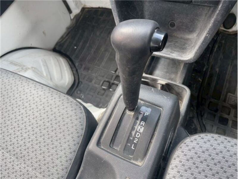 MINICAB TRUCK