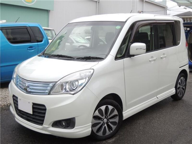 MITSUBISHI DELICA D2