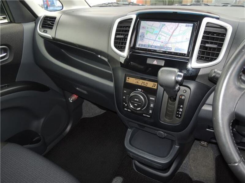 DELICA D2