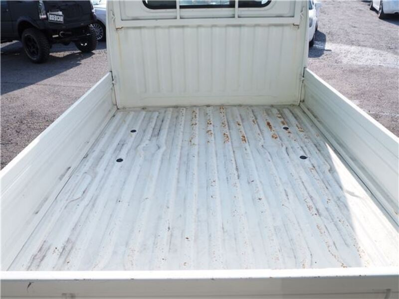 CLIPPER TRUCK