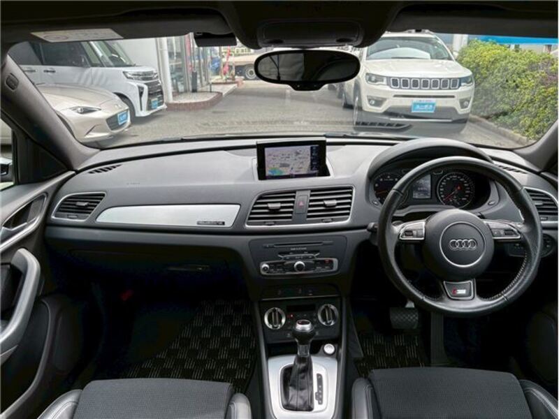 Q3