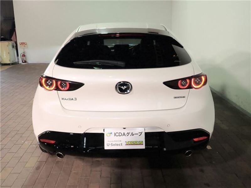 MAZDA3