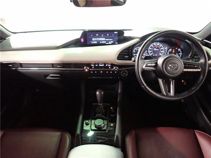 MAZDA3
