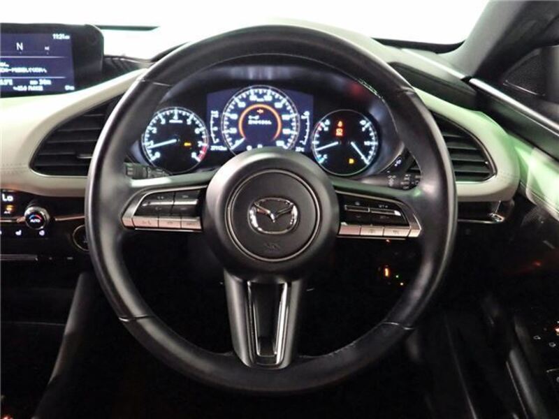 MAZDA3