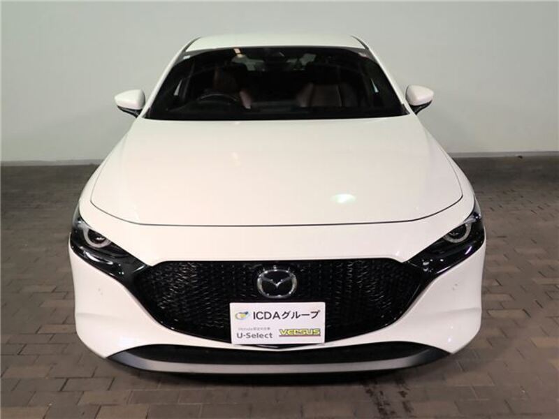 MAZDA3