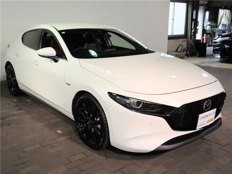 MAZDA3