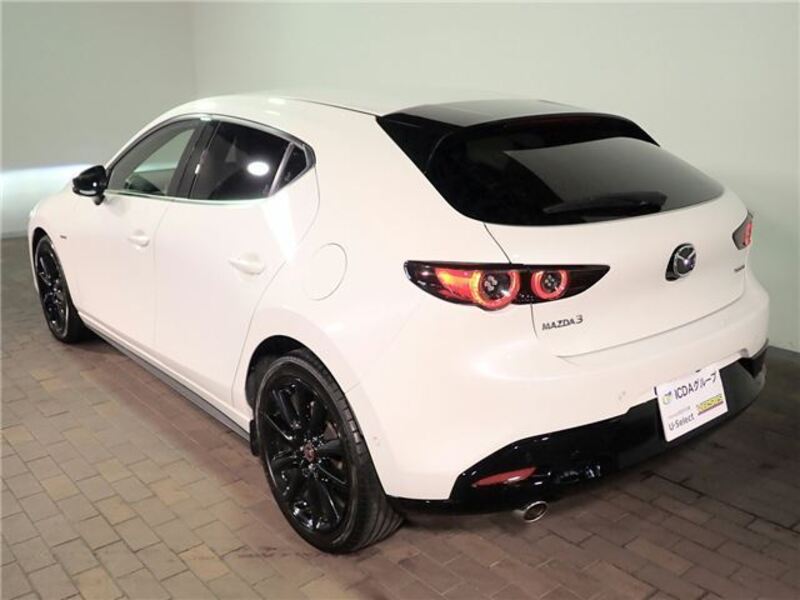 MAZDA3