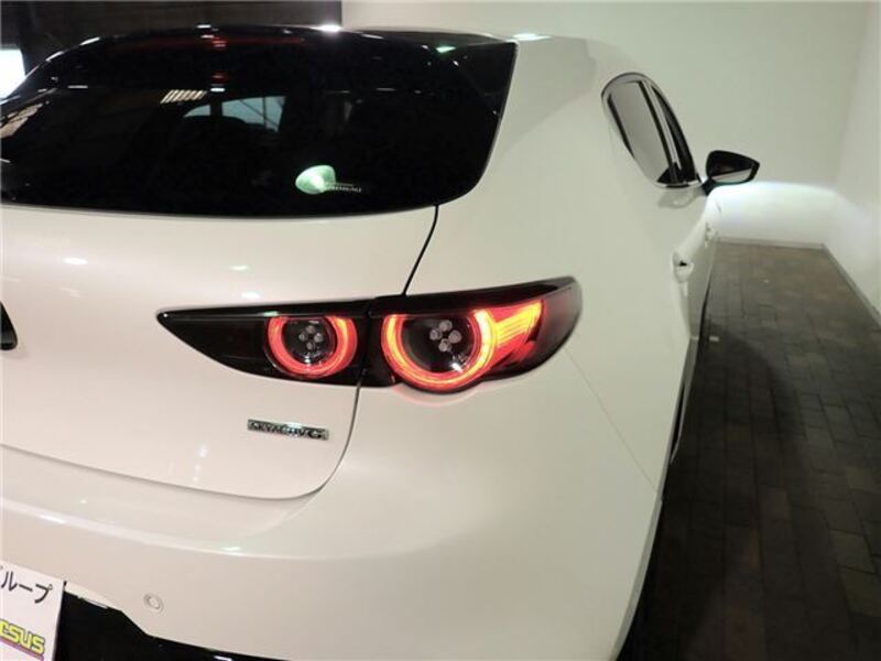 MAZDA3