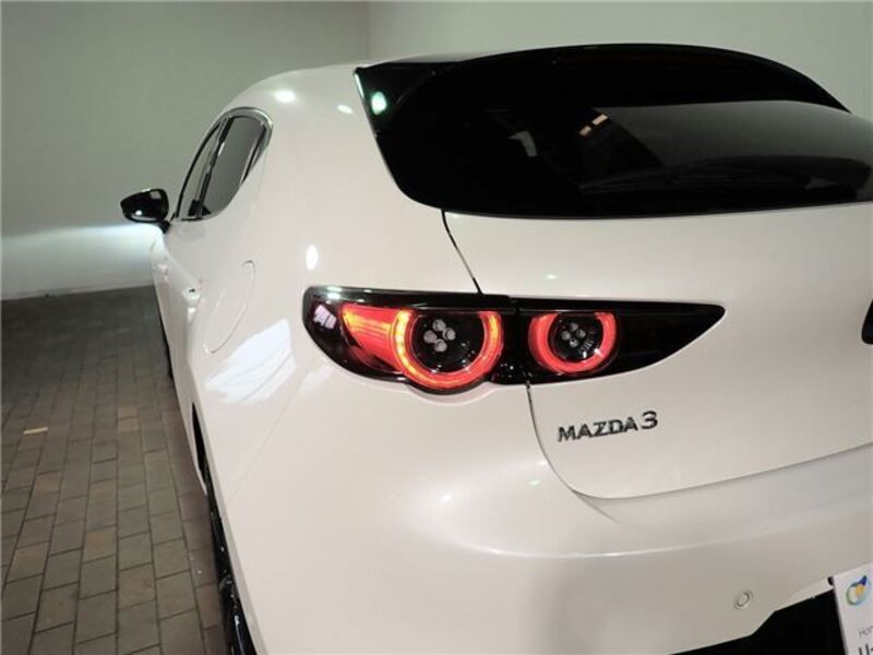 MAZDA3