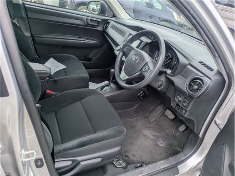 COROLLA AXIO