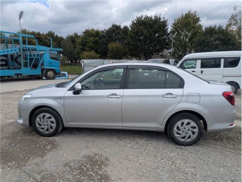 COROLLA AXIO