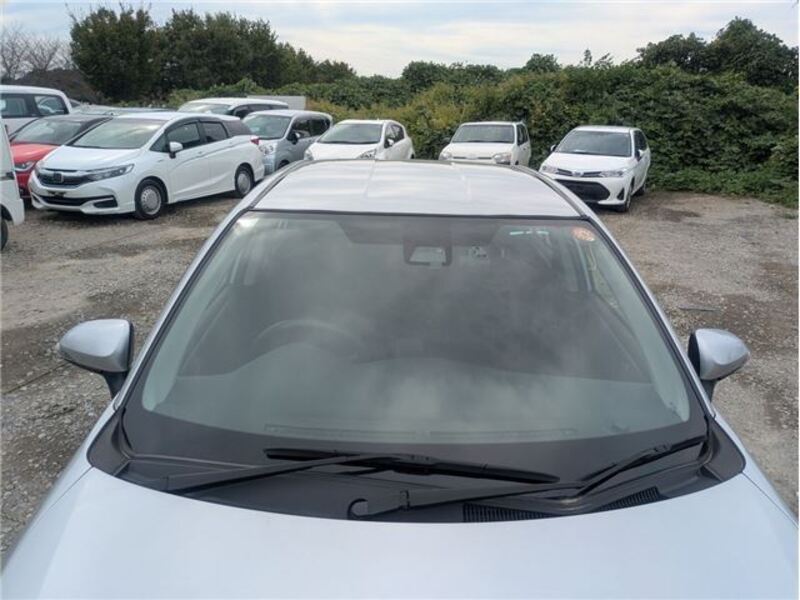COROLLA AXIO