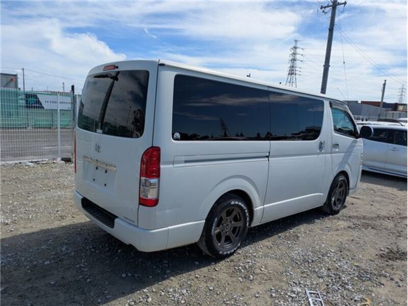 HIACE VAN