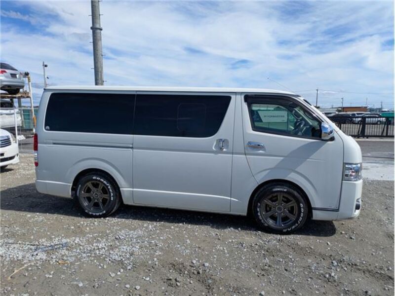 HIACE VAN