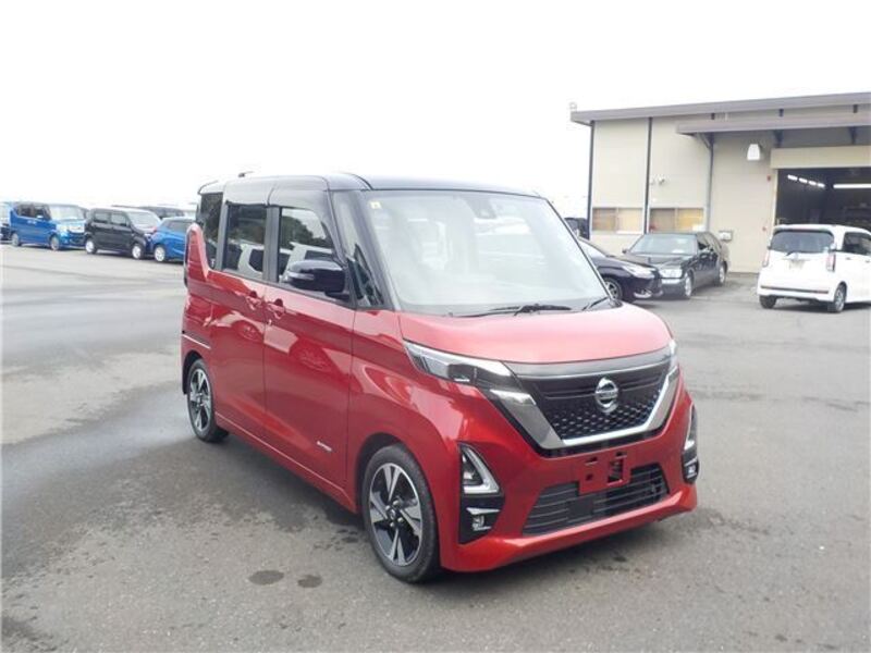 NISSAN ROOX