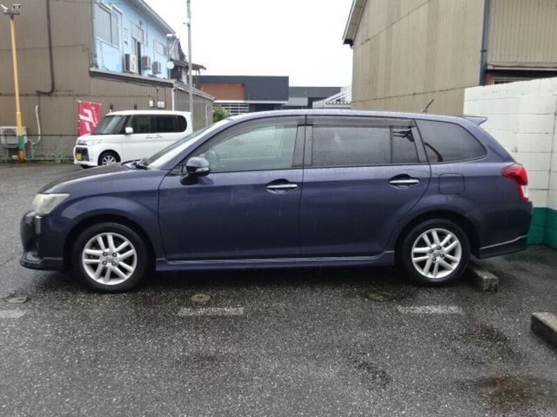 COROLLA FIELDER