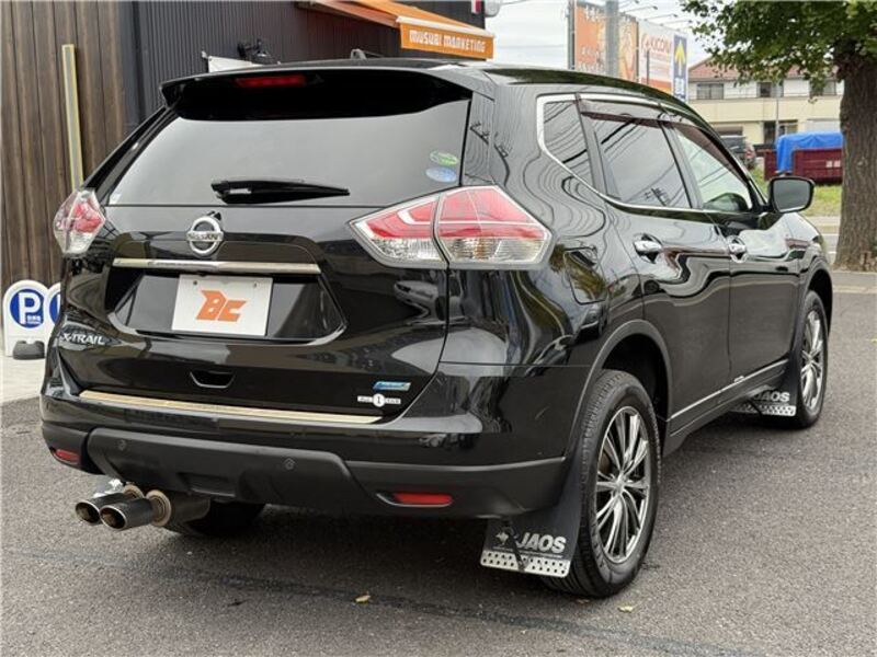 X-TRAIL