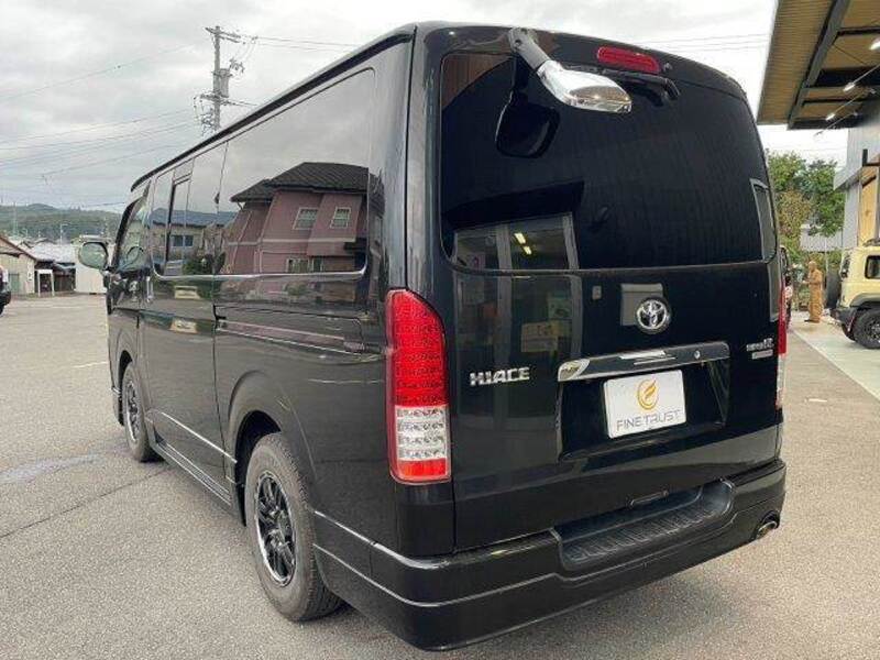 HIACE VAN