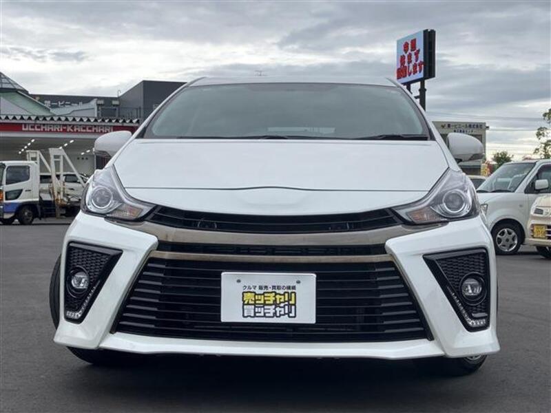 PRIUS ALPHA