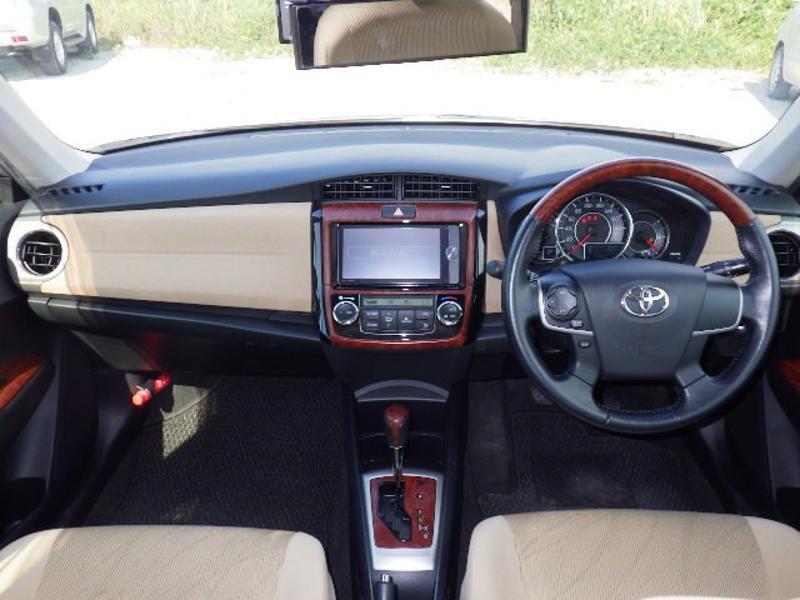 COROLLA AXIO
