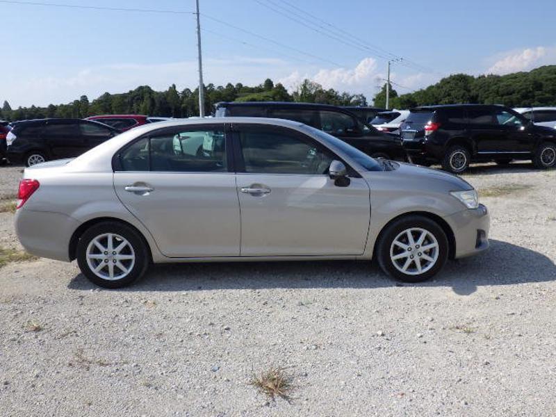 COROLLA AXIO