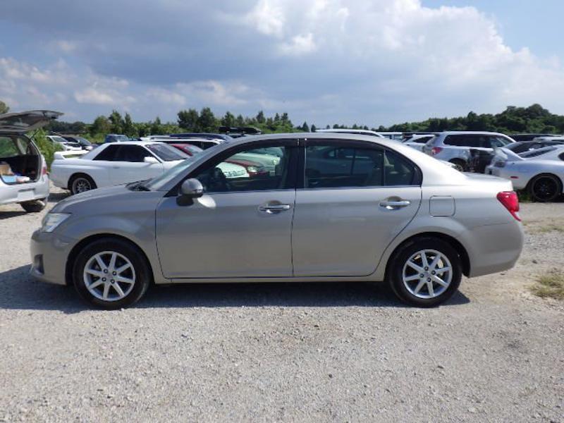 COROLLA AXIO
