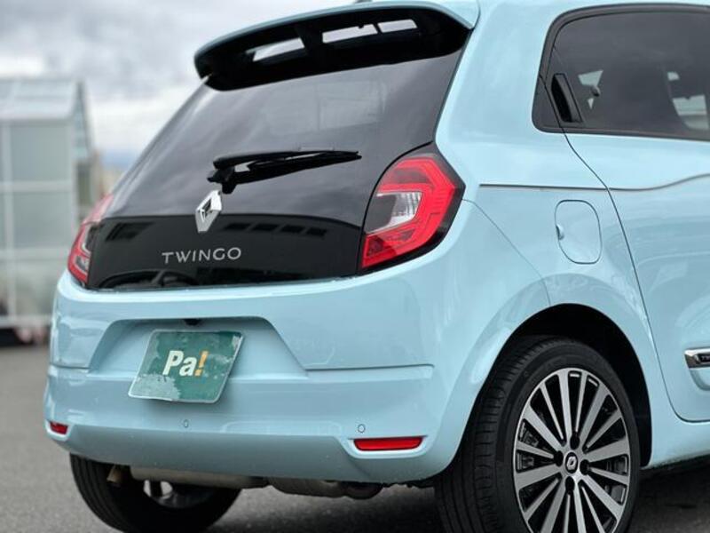 TWINGO
