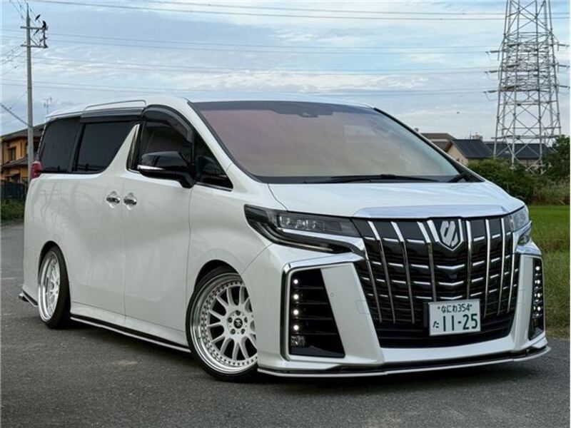 TOYOTA ALPHARD