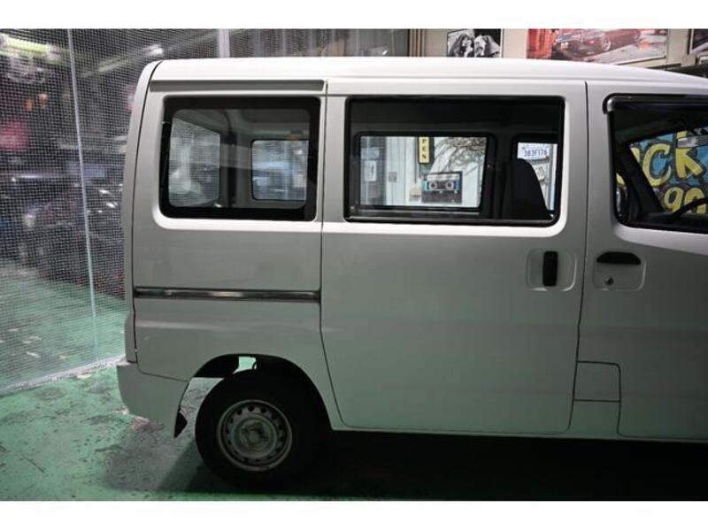 MINICAB VAN