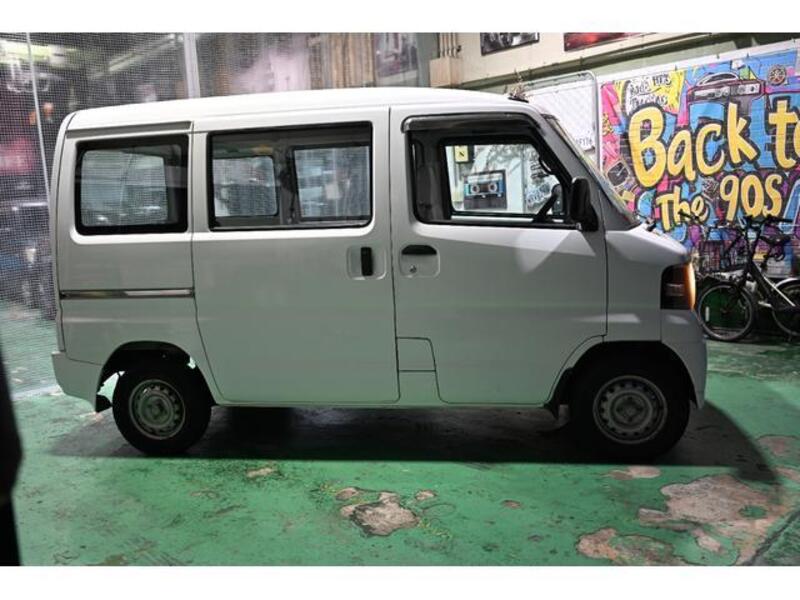 MINICAB VAN