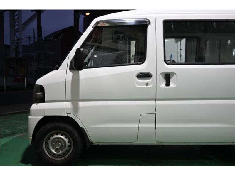 MINICAB VAN