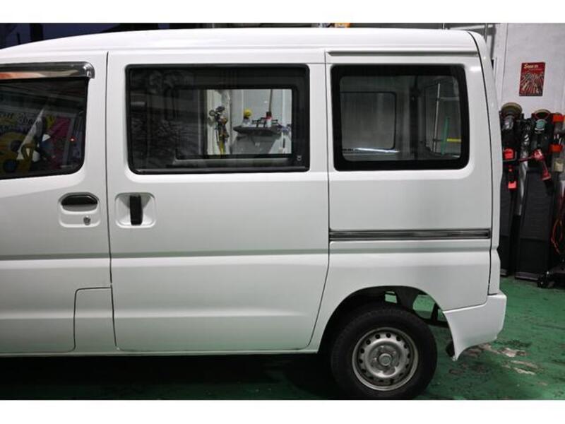 MINICAB VAN
