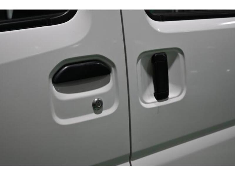MINICAB VAN