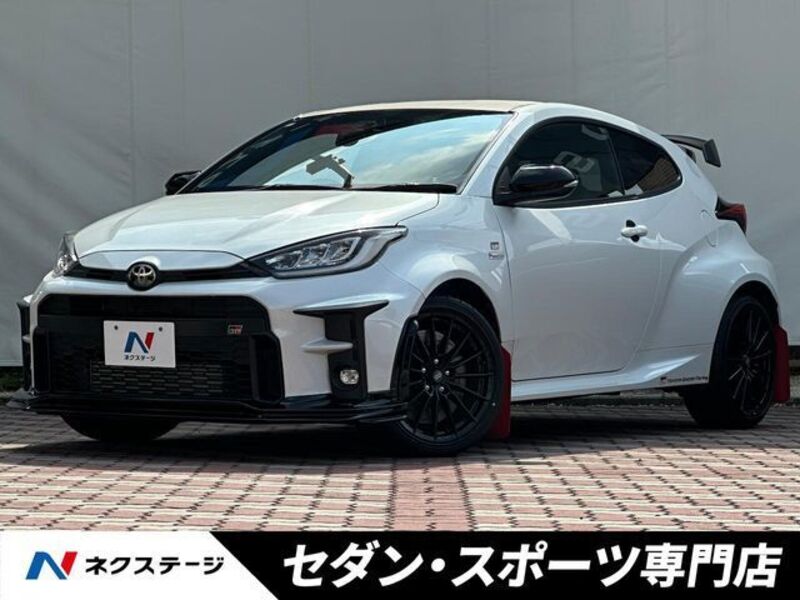 GR YARIS-0