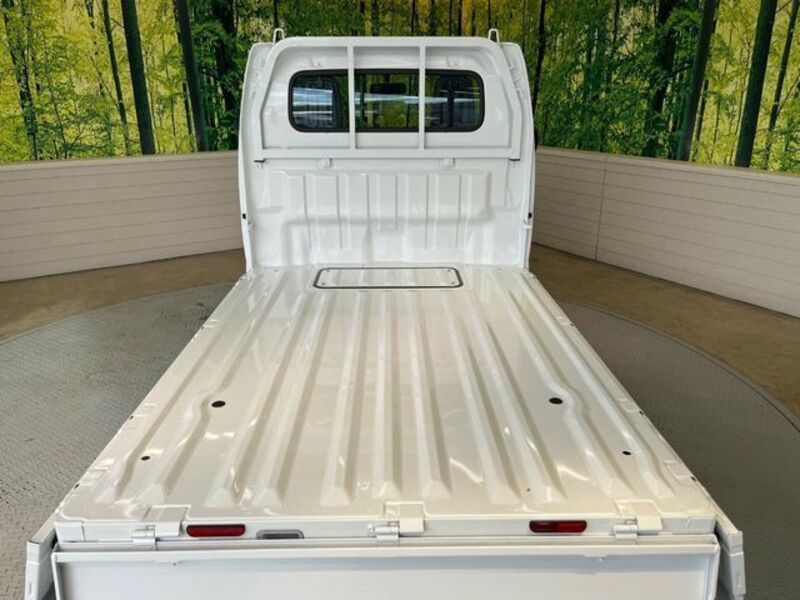 CLIPPER TRUCK