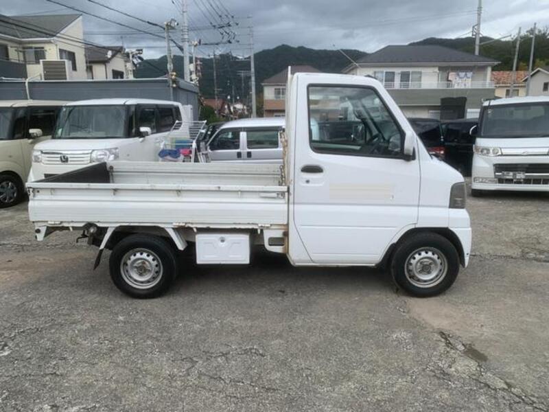 CLIPPER TRUCK