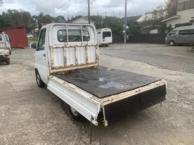 CLIPPER TRUCK