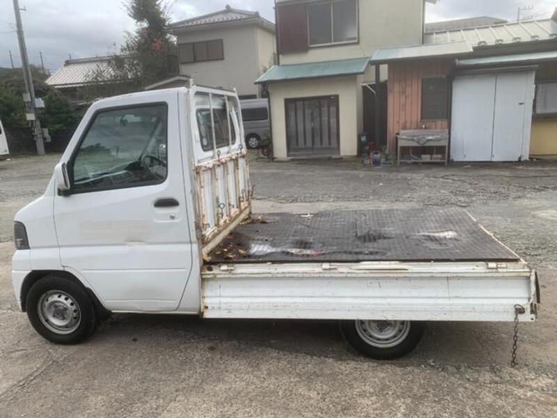 CLIPPER TRUCK