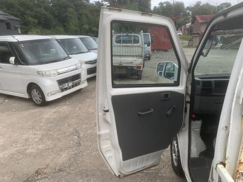 CLIPPER TRUCK