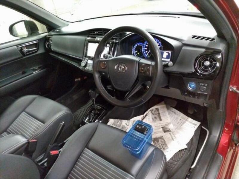COROLLA AXIO