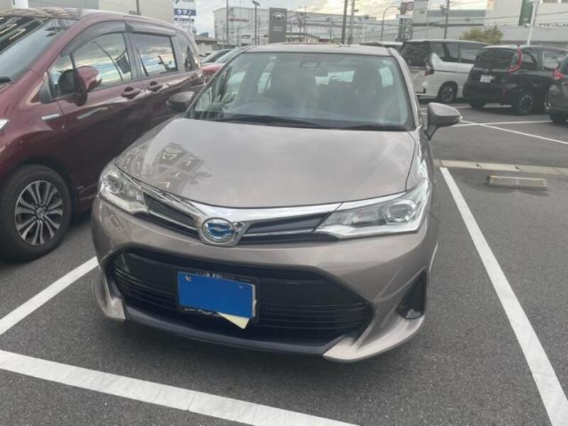COROLLA AXIO