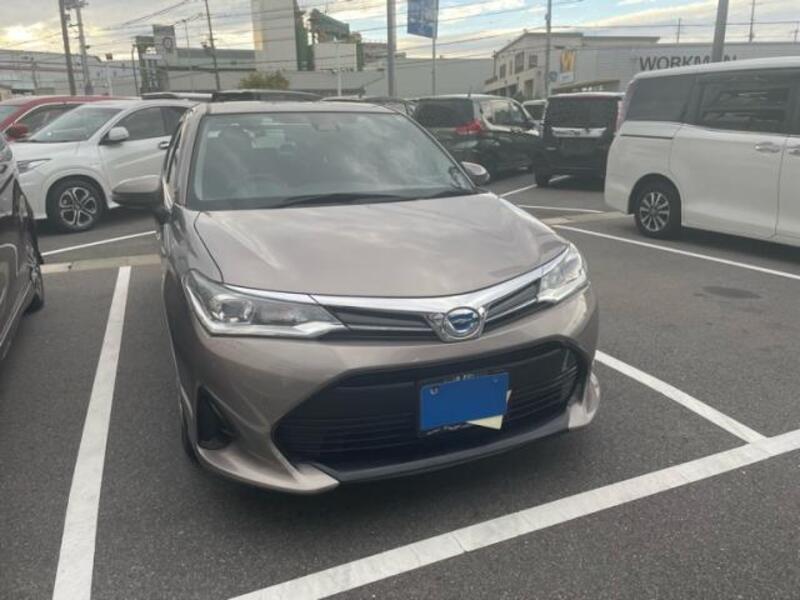 COROLLA AXIO