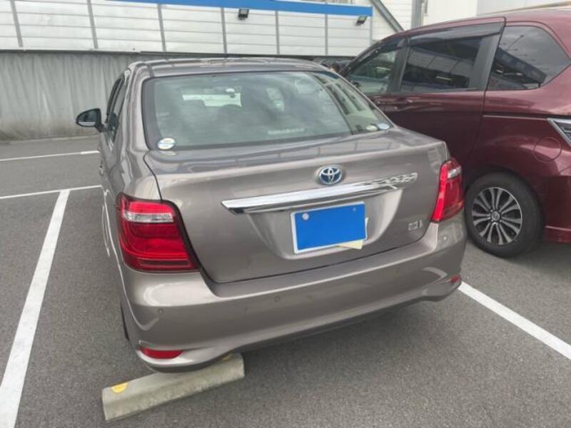 COROLLA AXIO